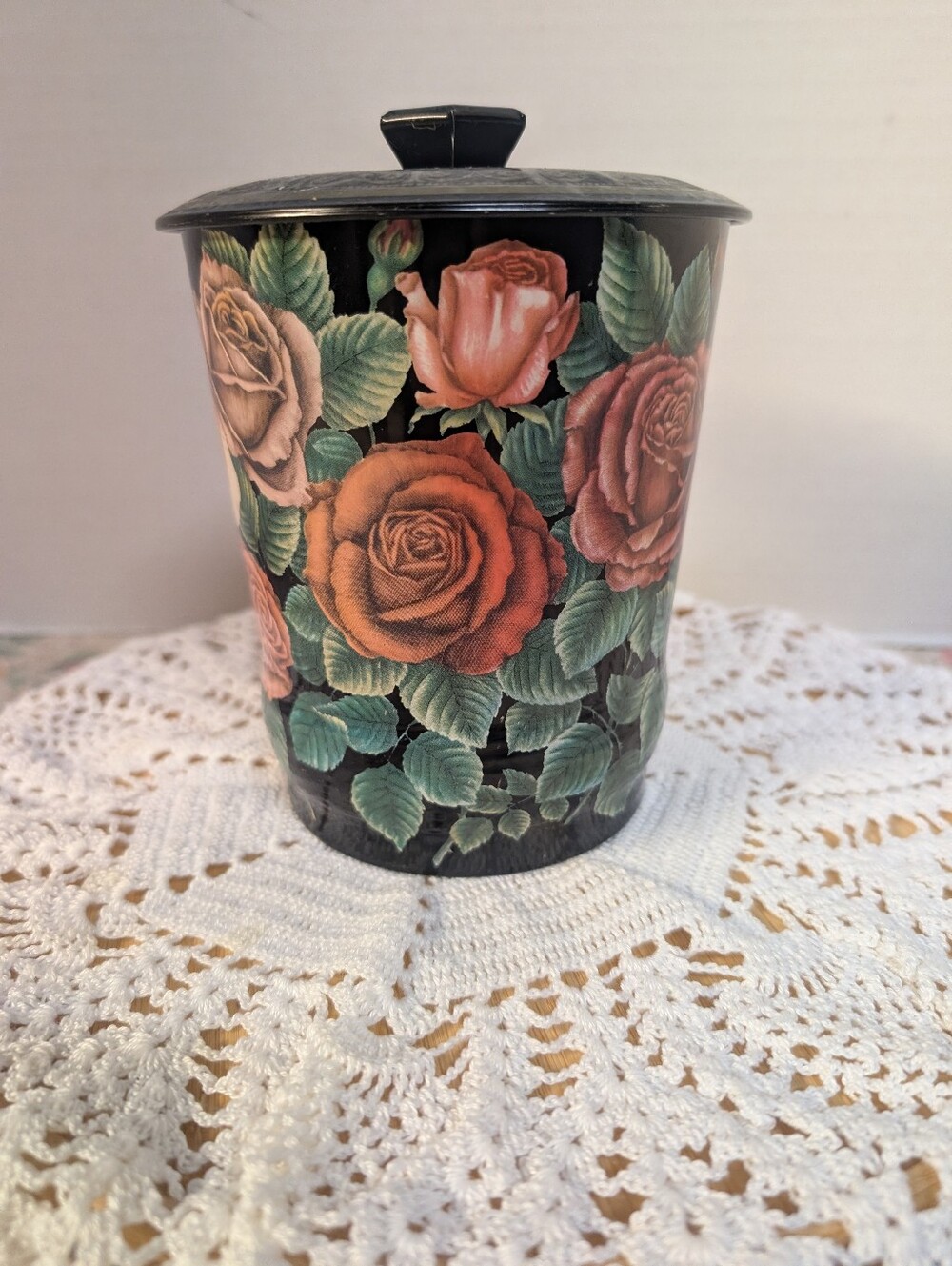 Vintage Pillow top Rose floral toffee candy tin Made In England